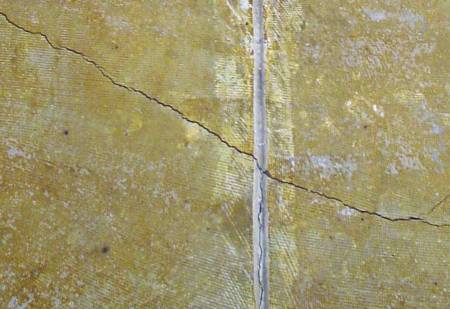 Crack in concrete floor